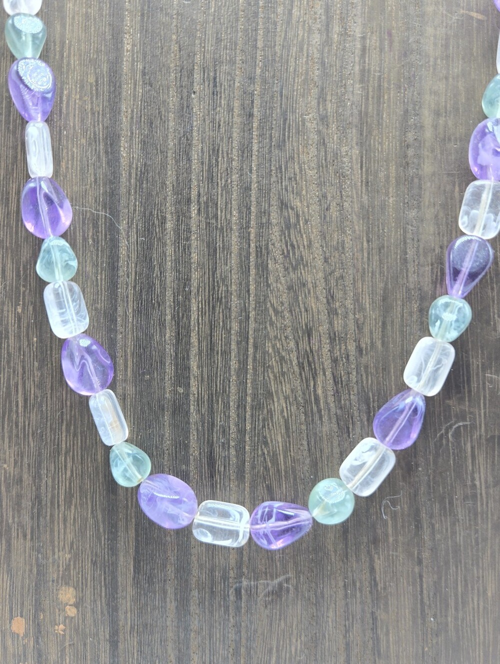 Avon 1982 Tourmaline Impressions Necklace Multicolor Beads Single Strand Costume
